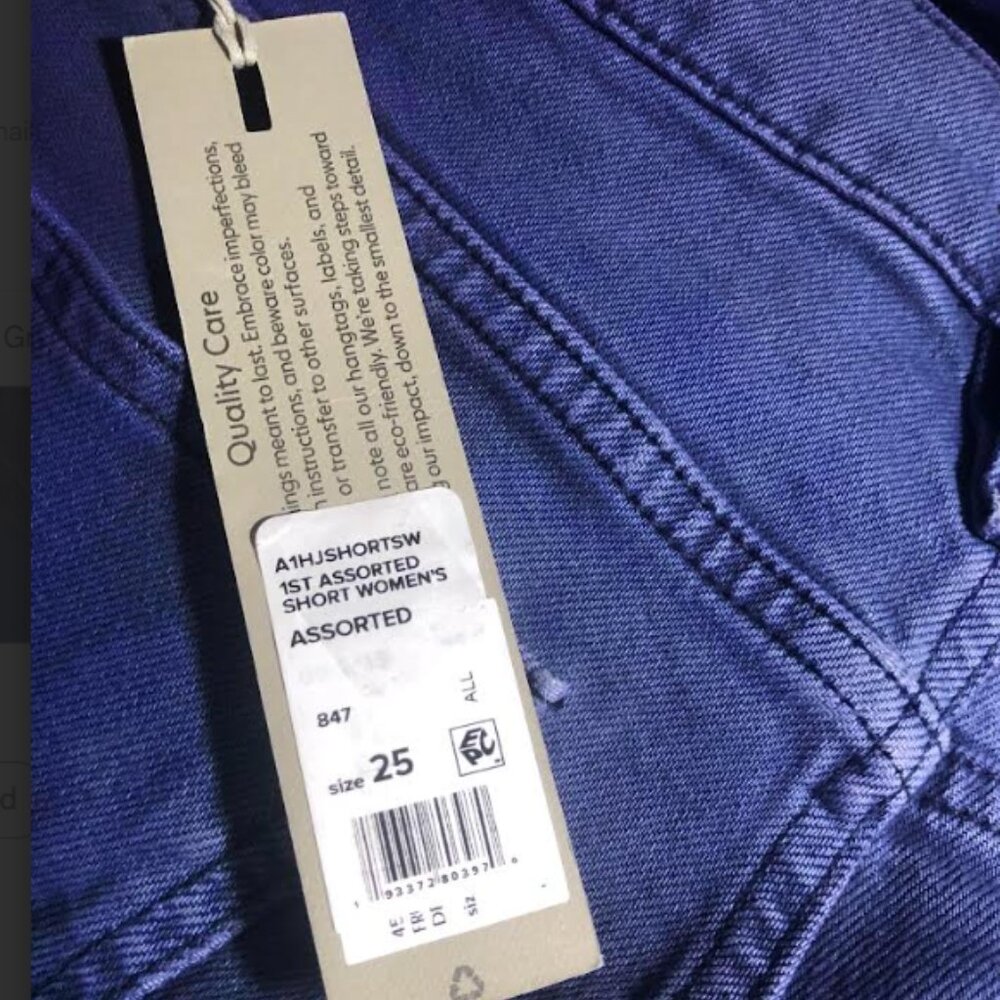 Hudson Jeans Freya Mid-Rise Skater Short Ombre NWT Sz 25 - Picture 5 of 7